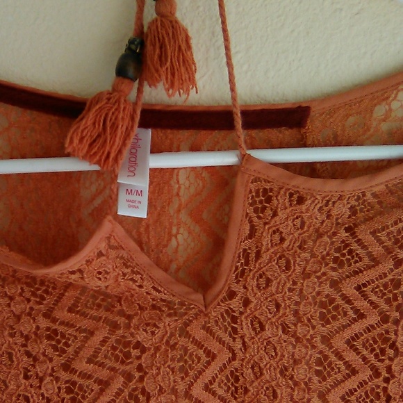 Halter top - Picture 2 of 4